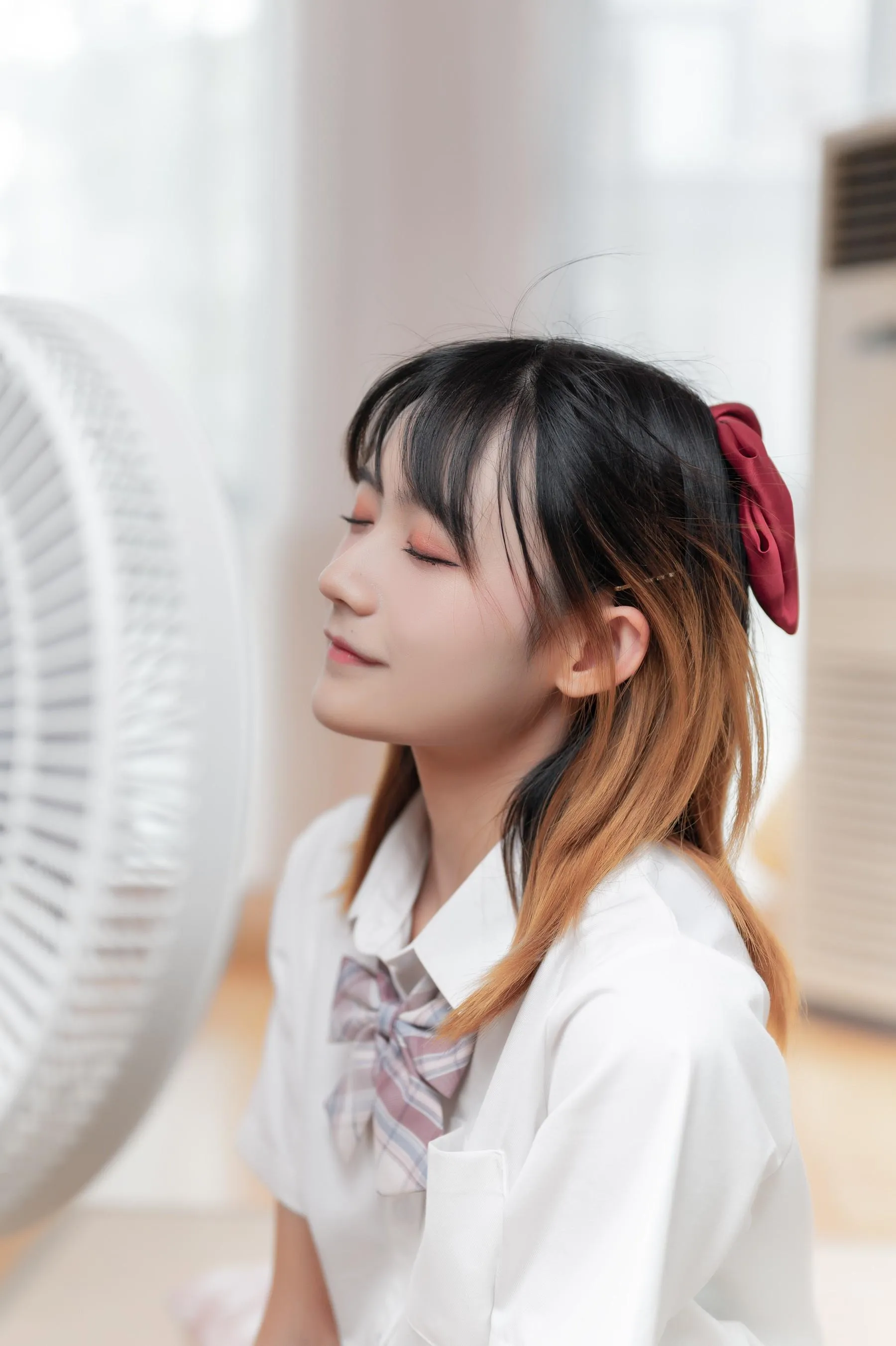 [艺图语] 2022.05.18 少女心事 兔子Zzz不吃胡萝卜 [32P]插图7